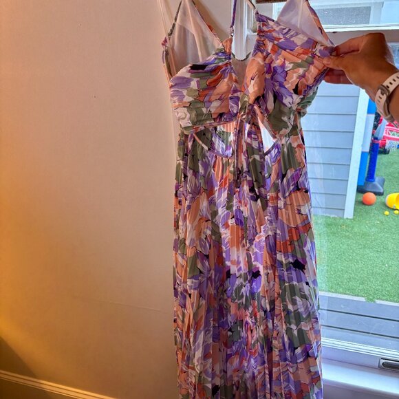 Blythe Floral Plisse Midi Dress - Size Small  CORAL MULTI - Picture 5 of 6